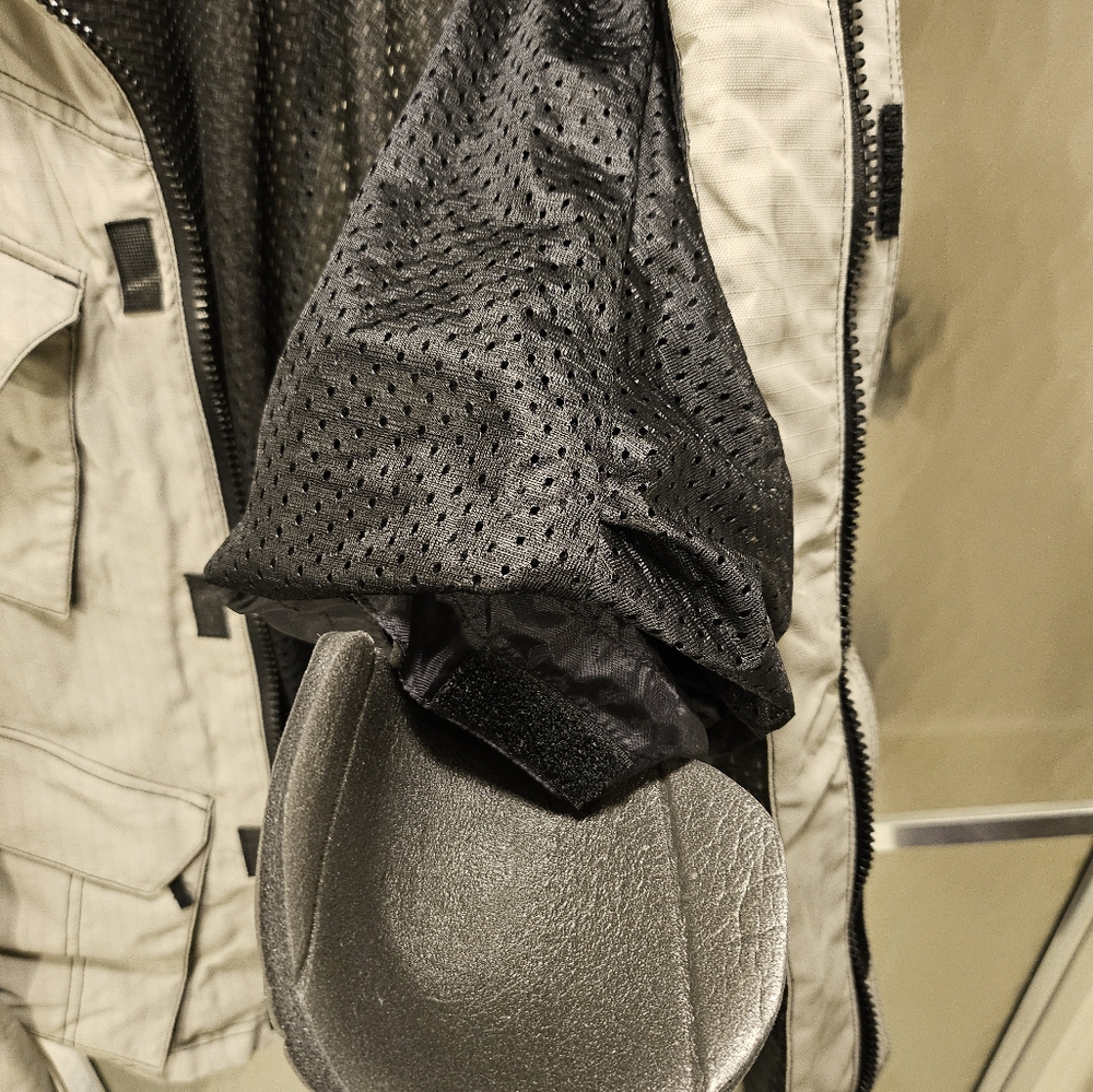 Fox Rider Co M-16 riding jacket - Picture 7 of 7